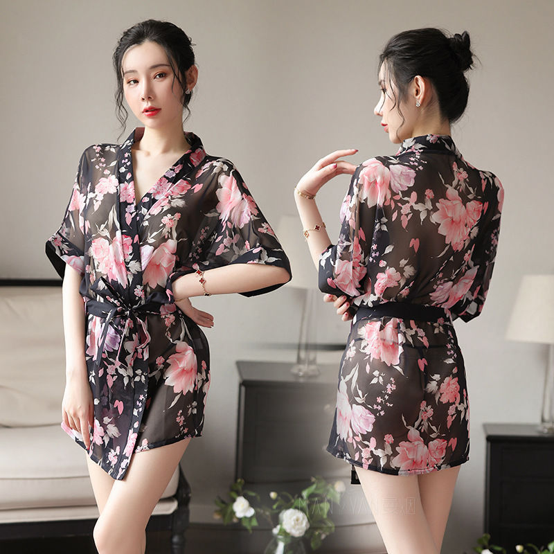 Transparenter Morgenmantel mit Blumenmuster