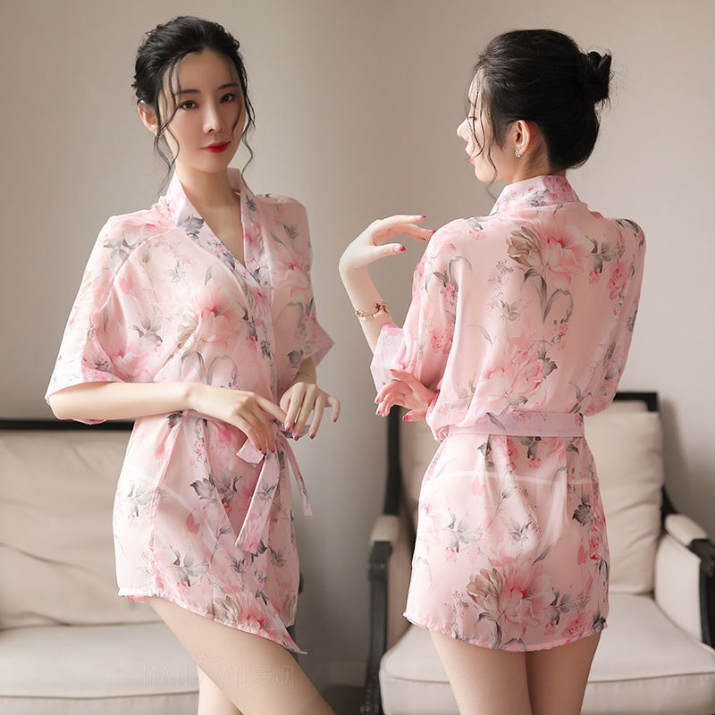 Transparenter Morgenmantel mit Blumenmuster